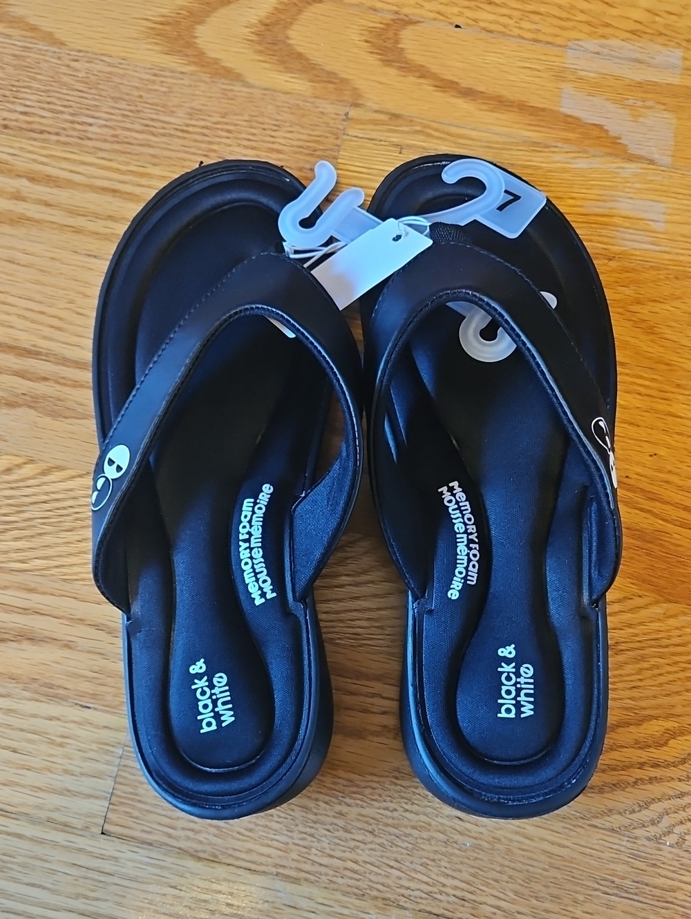 Memory Foam Flip Flop Sandals - Black